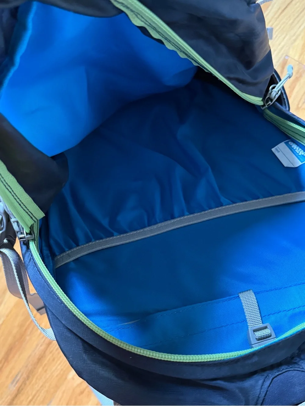 Eastern Mountain Sports Sector 22 Men’s Backpack